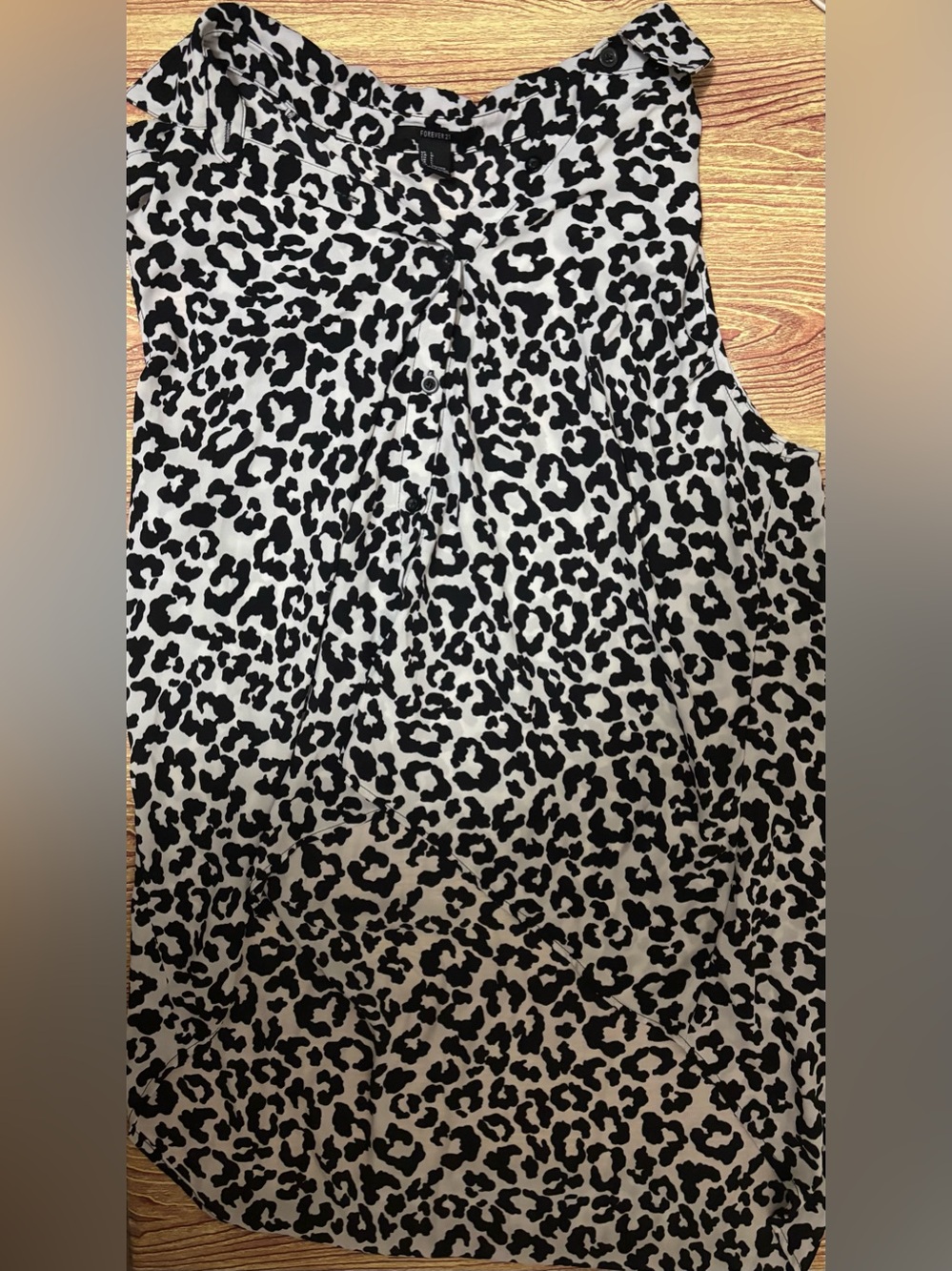 Forever 21 Black & White Leopard Print Sleeveless Camisole